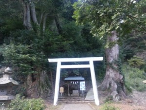 伊豆山神社３