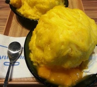 東京でも食べられる：　ICE MONSTERのマンゴーかき氷